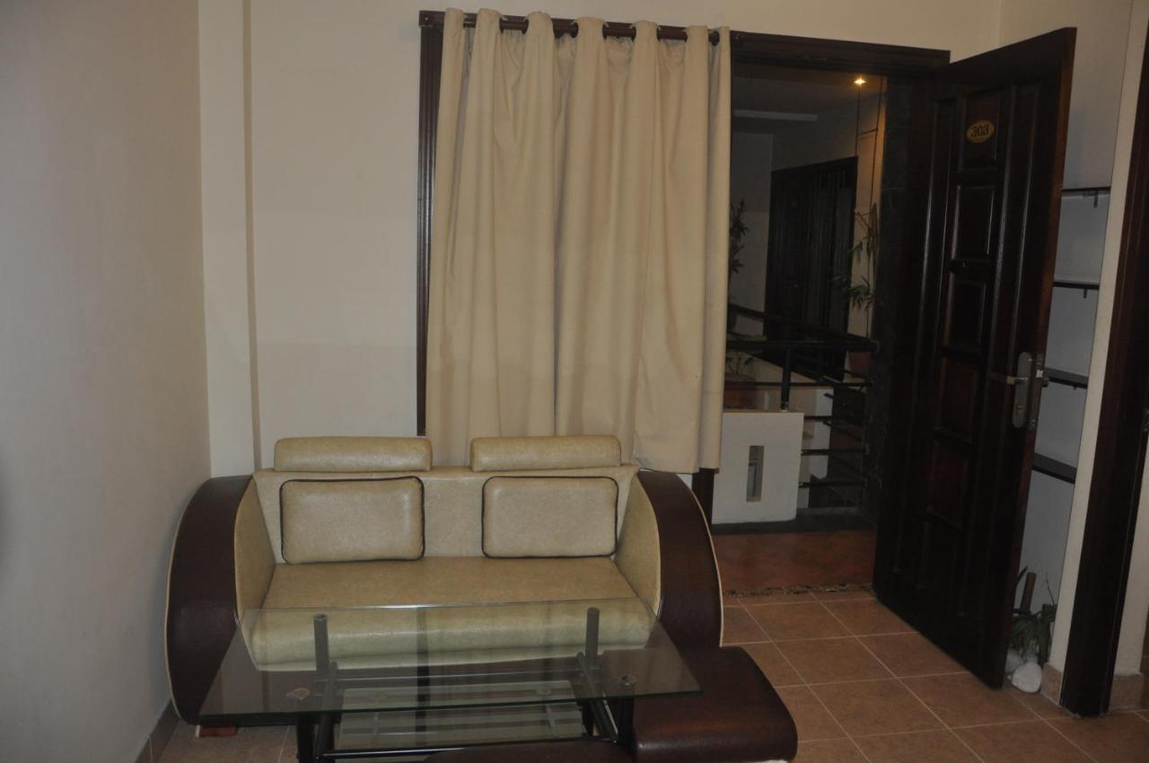 Caroline Hotel Ho Chi Minh-staden Exteriör bild
