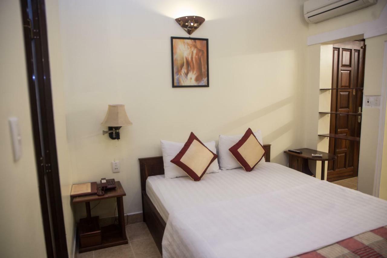 Caroline Hotel Ho Chi Minh-staden Exteriör bild